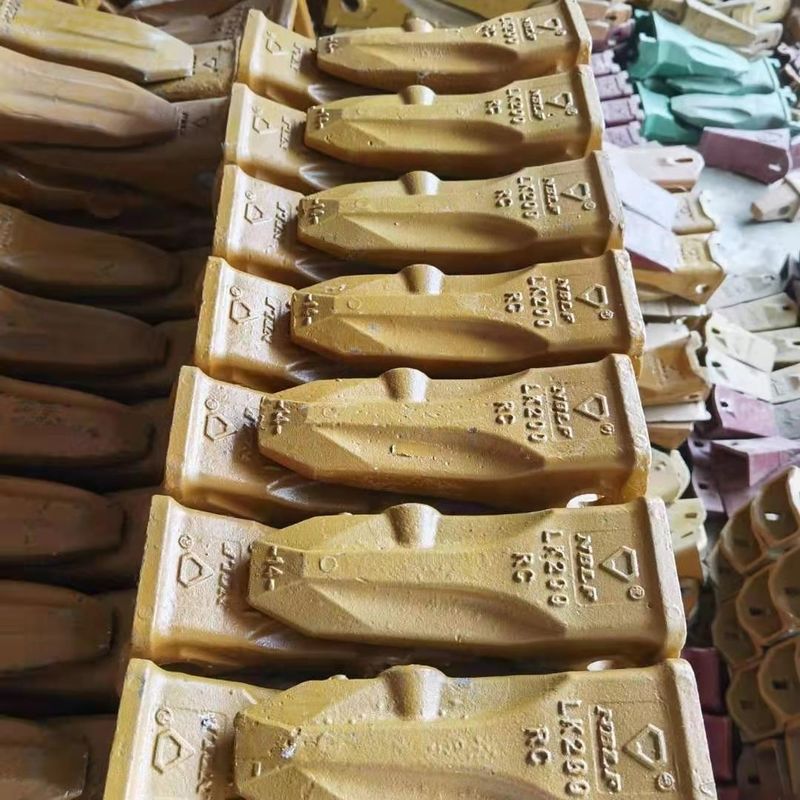 IU3252 Graafmachine Bucket Teeth Stiff Vibro Drilling Rig Bucket Tooth Voor CAT 312