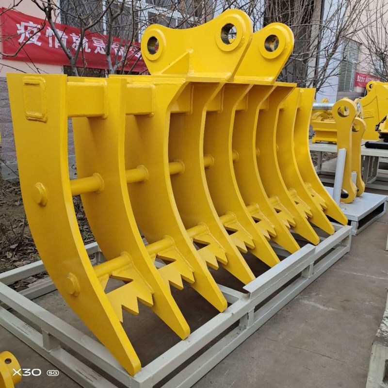 Aanpasbare graafmachine Aanhangsels Aardbaar Land Harrow Bucket Multitooth Rake Bucket For Excavato