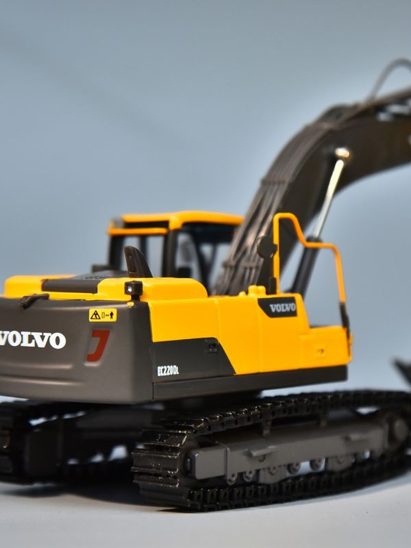 VOLVO Volvo EC220DL legeringsgraafmachine model originele simulatie van een machine