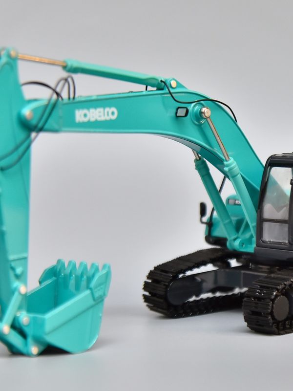 KOBELCO SK330 legering graafmachine model 1/50 schaal metalen verzamelgoed decoratie speelgoed