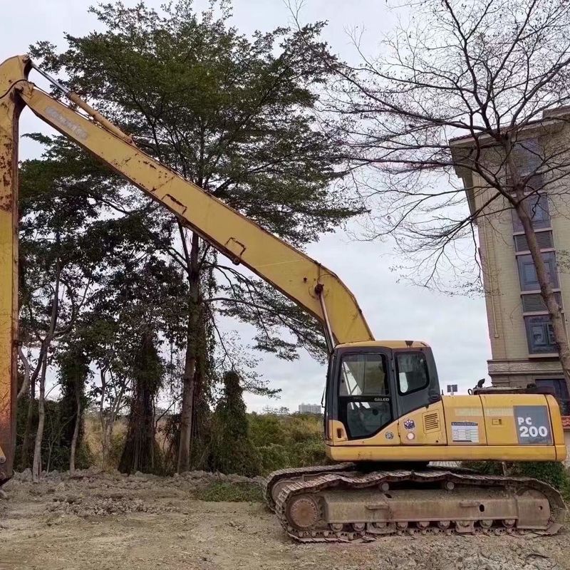 Krachtige gebruikte Komatsu PC200-7 graafmachine met 18 meter lange arm voor zware constructies