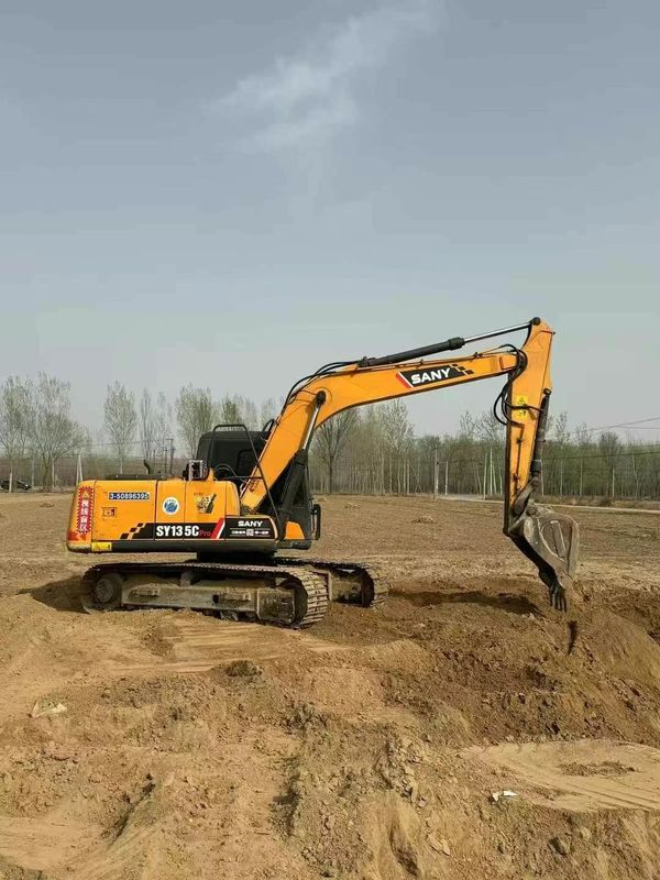 Gebruikte SANY SY135 13,5 ton graafmachine voor de bouw Mijnbouw Aandrijving