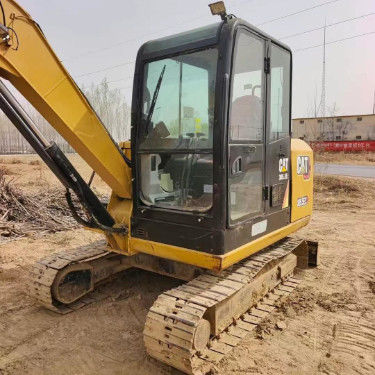 Gebruikte CAT 305.5E2 Mini Graafmachine 27.2kN Arm Graafkracht Compact Robuuste Hydraulische Eenheid