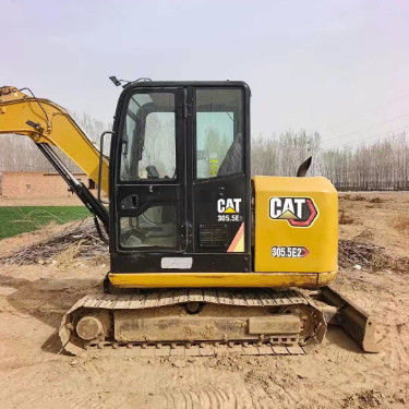 Gebruikte CAT 305.5E2 Mini Graafmachine 27.2kN Arm Graafkracht Compact Robuuste Hydraulische Eenheid
