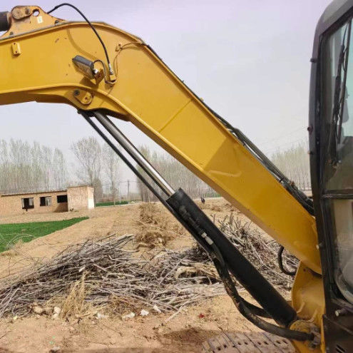 Gebruikte CAT 305.5E2 Mini Graafmachine 27.2kN Arm Graafkracht Compact Robuuste Hydraulische Eenheid