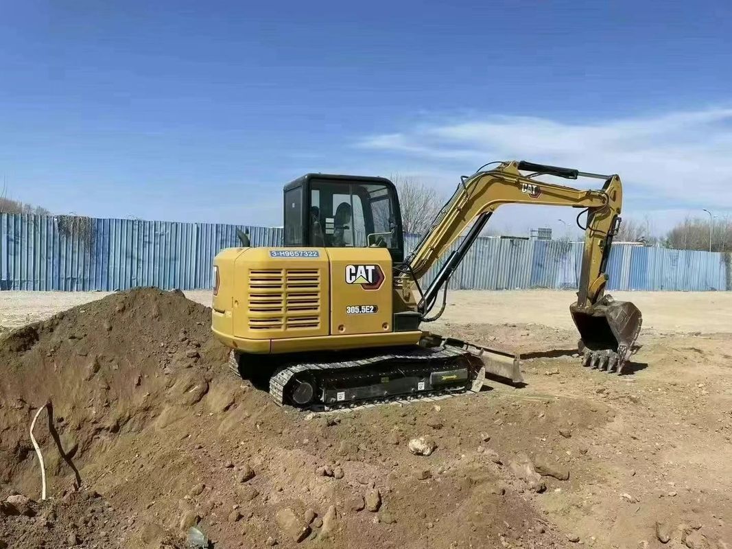 Gebruikte CAT 305 mini graafmachine laag aantal uren geverifieerd 1 jaar garantie CE gecertificeerd betrouwbaar