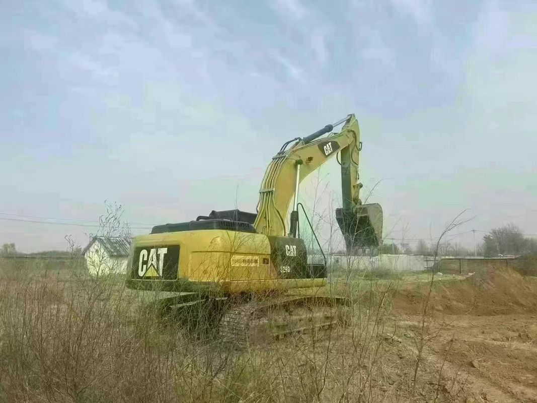 Gebruikte graafmachine CAT 329D2 te koop, in goede staat voor zware bouwwerkzaamheden