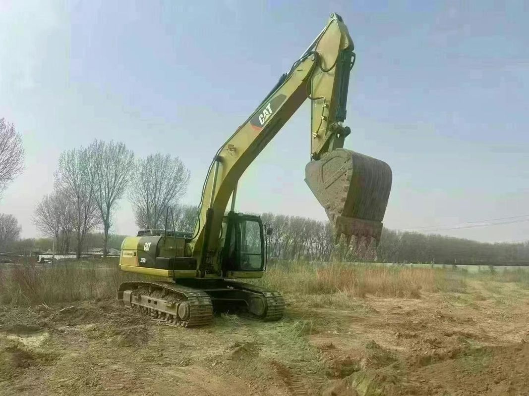 Gebruikte graafmachine CAT 329D2 te koop, in goede staat voor zware bouwwerkzaamheden