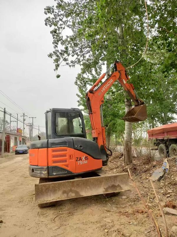Gebruikte Hitachi ZX75-US Graafmachine 7,5 ton Mini Digger Constructie Machinery in goede staat