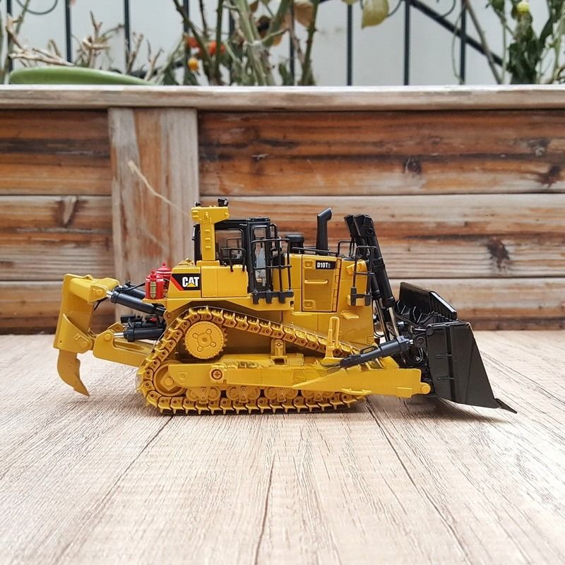 DM 1/50 D10T2 Bulldozer voor spoorwegvoertuigen