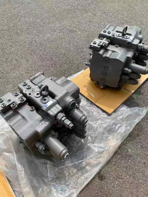 Oorspronkelijke Toshiba hoofdbesturingsklep UX28 voor graafmachine EC210 Hoogdrukhydraulisch systeem