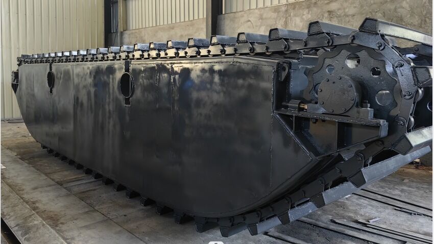Aangepaste 10-45 Ton Amphibische Graafmachine Onderwagen Drijvende Ponton Rupschassis voor Moerasbaggerprojecten