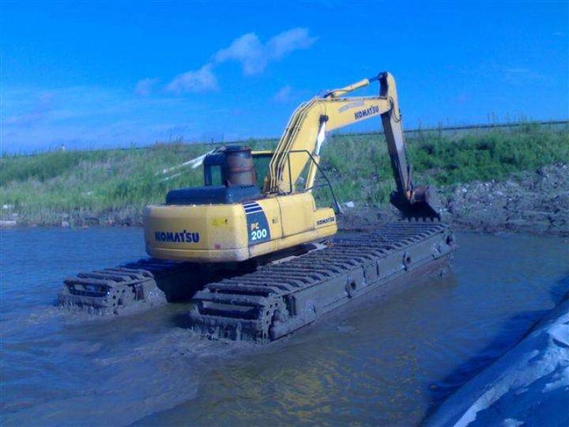 Maatwerk 20 Ton Amfibische Graafmachine Pontons Drijvend Chassis voor Moeras, Wetland en Zachte Terrein Projecten