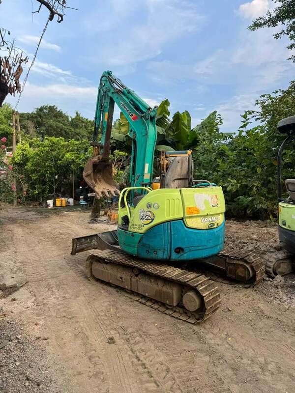 Gebruikte tweedehands YANMARR Vio30 3 ton Mini Crawler Graafmachine Op voorraad Te koop